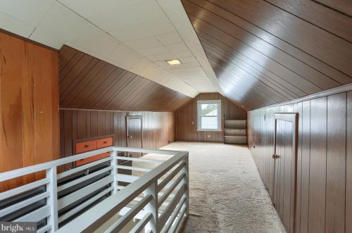 1307 Kingsley Rd, Camp Hill PA  17011-6117 exterior