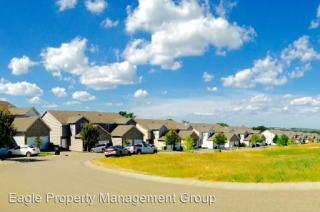 622 Oakbrook Pl, Manhattan KS  66503-8474 exterior