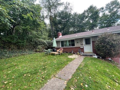 5332 Glen Robin Dr, Pittsburgh, PA 15236-1619