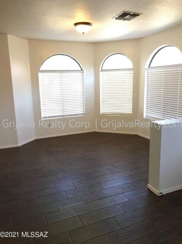 7326 Nevil Dr, Tucson AZ  85746-2564 exterior