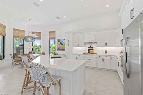 28858 Blaisdell Dr, Naples FL  34119-0906 exterior