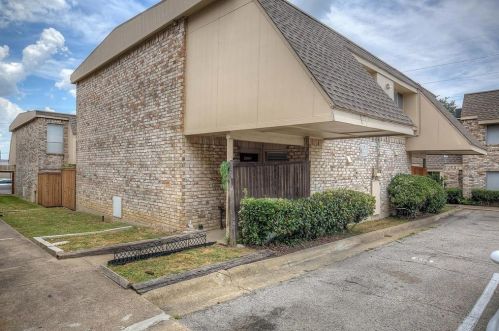 2341 Trellis Pl, Richardson TX  75081-4741 exterior