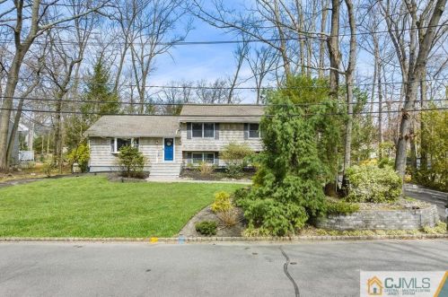 11 Bunker Hill Run, East Brunswick, NJ 08816-3315