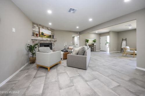 11100 Glenn St, Tucson AZ  85749-8845 exterior