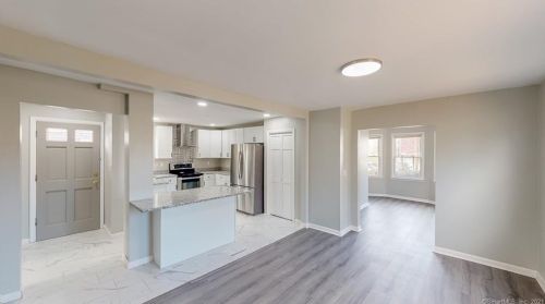 20 Ashworth St, Manchester CT  06040-5515 exterior
