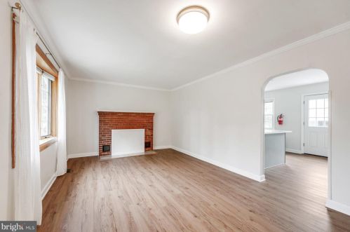 15 Erdman Ave, Princeton NJ  08540-3907 exterior