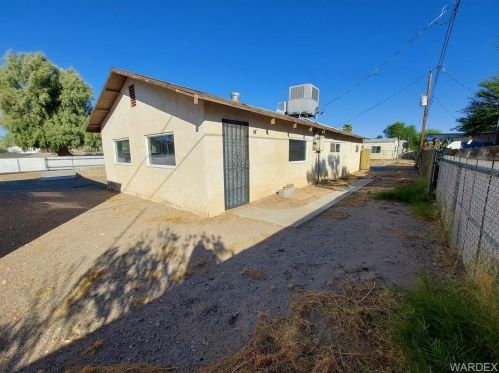 1892 Hualapai Dr, Bullhead City AZ  86442-5435 exterior