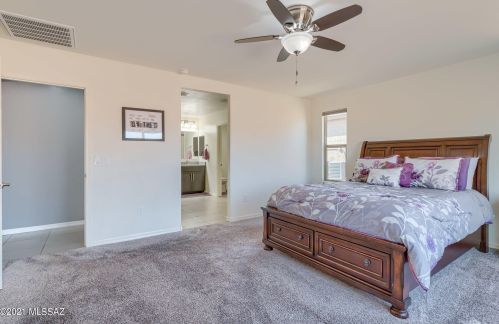 828 Placita Pozanco, Green Valley AZ  85614-3807 exterior