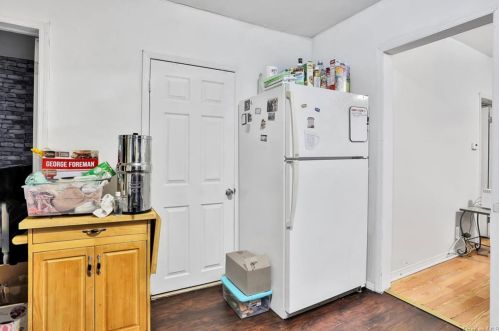 190 Winnikee Ave, Poughkeepsie NY  12601-2731 exterior