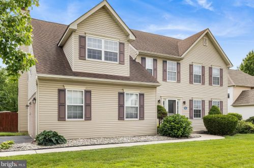 1104 Chestnut Ave, Norristown PA 19403-2874 exterior