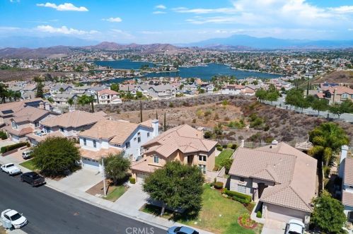 7 Villa Valtelena, Lake Elsinore CA  92532-0110 exterior