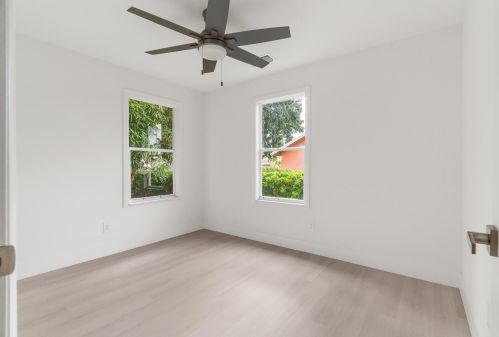1750 Seacrest Blvd, Boynton Beach FL  33435-2245 exterior