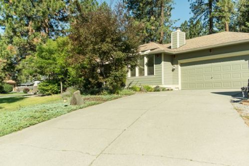 14501 Chronicle St, Green Bluff, WA 99021-9423