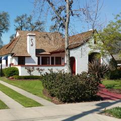 1516 Redington St, Hanford, CA 93230-2922