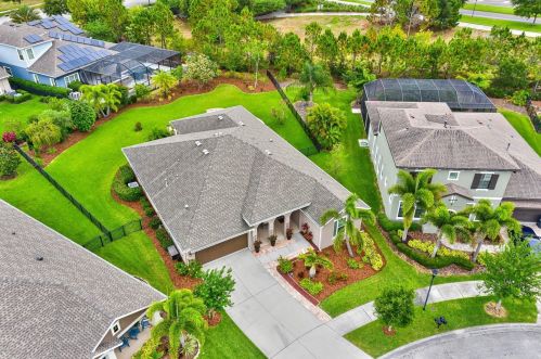 6651 Current Dr, Ruskin, FL 33572-1544