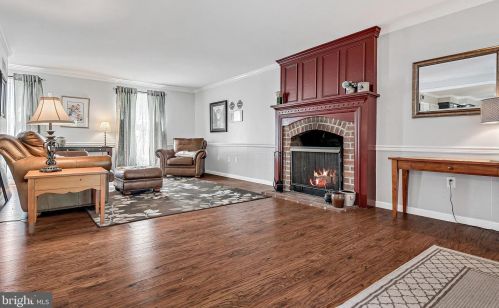 21 Strayer Dr, Carlisle PA  17013-4403 exterior