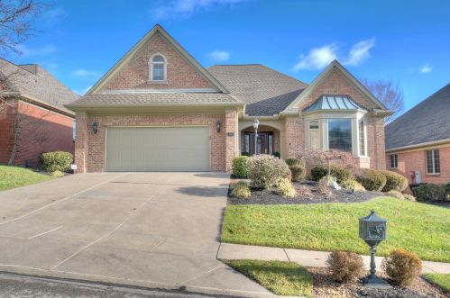 862 Woodbury Dr, Covington, KY 41017-1363