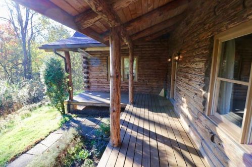 282 Merriman Rd, Sewickley, PA 15143-2475