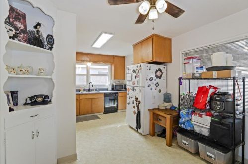 1609 Stetson Ave, Modesto CA  95350-4024 exterior