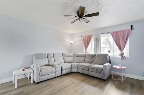 7313 Hutchins Way, North Highlands CA  95660-3437 exterior