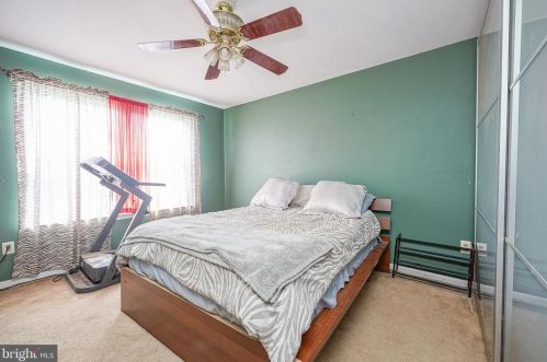 124 Meadowrue Ln, Wenonah NJ  08090-2063 exterior