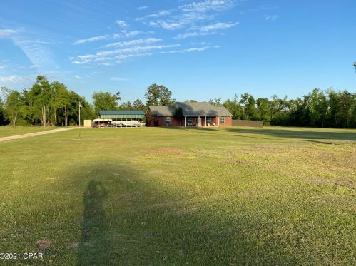 2508 Douglas Pond Rd, Marianna, FL 32446-6330