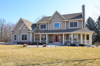 6922 Harvard Dr, Hales Corners, WI 53132-2048