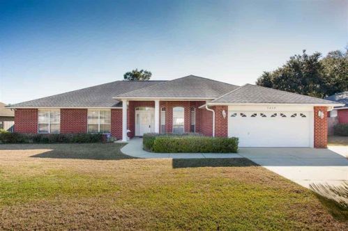 7239 Harding Dr, Pensacola, FL 32526-5031