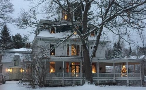39 Jefferson Rd, Carroll, NH 03598-3107