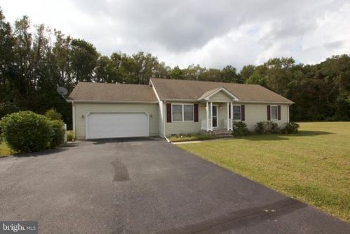 7493 Station Ln, Seaford, DE 19973-5793