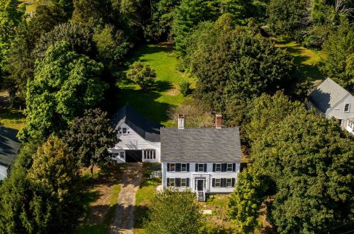 134 Main St, Kingston, NH 03848-3222
