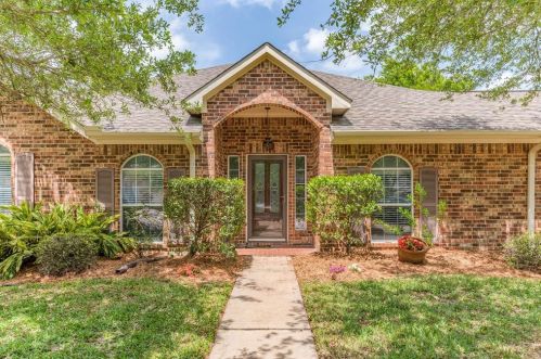 11215 Freestone Ave, Pearland, TX 77584-5519