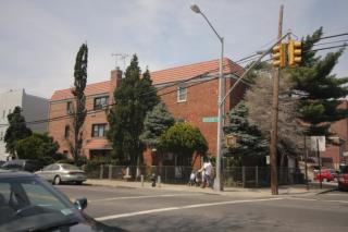7019 Woodside Ave, Long Island City, NY 11377