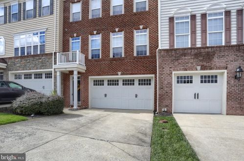 10 Indiana Cir, Lemoyne, PA 17043-1175