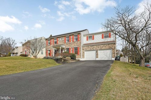 210 Beau Tree Dr, Wilmington, DE 19810-1176
