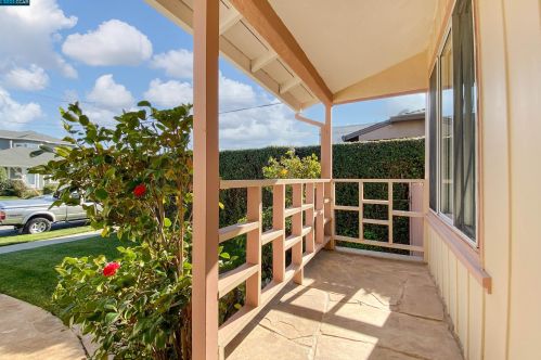 825 4th Ave, San Bruno CA  94066-3214 exterior