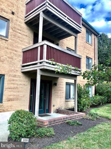 9201 Westview Rd, Wilmington, DE 19802-7704