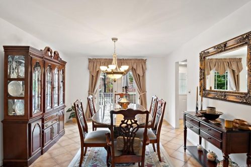 670 Secor Rd, Hartsdale NY  10530-1360 exterior