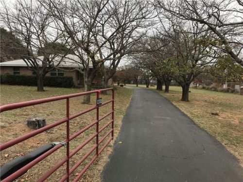 12555 Rendon Rd, Burleson, TX 76028-3025