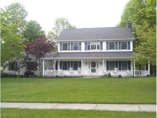 356 Carol Way, Wadsworth, OH 44281-9255