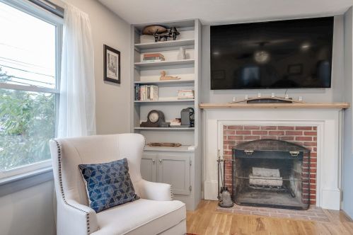 252 Lake St, Nashua NH  03060-4133 exterior