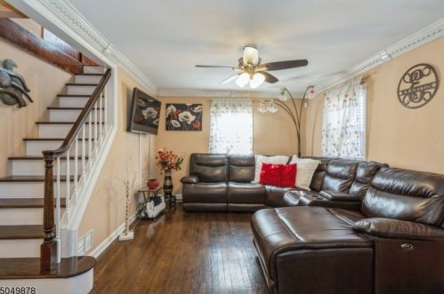 526 Webster Ave, Roselle Park, NJ 07204-1411