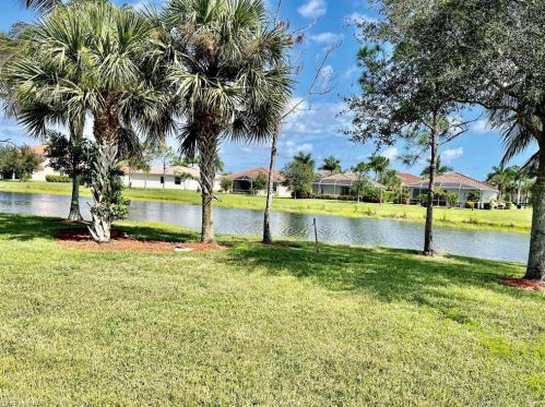 14092 Mirror Ct, Naples, FL 34114-8653