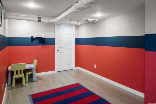 563 Saddle Ridge Rd, Woodsburgh NY  11598-1551 exterior