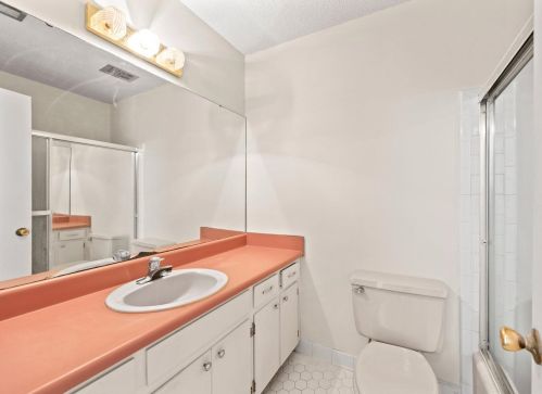 37 Walnut Ave, Shalimar FL  32579-1121 exterior