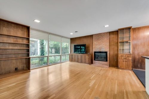 1411 Greenwood Dr, Denton TX  76209-2206 exterior