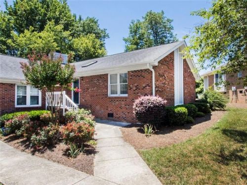 2006 Hearthwood Ct, Greensboro, NC 27407-5830