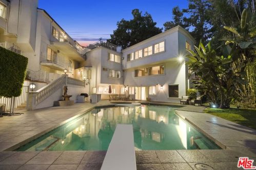 3511 Berry Dr, North Hollywood CA  91604-3862 exterior