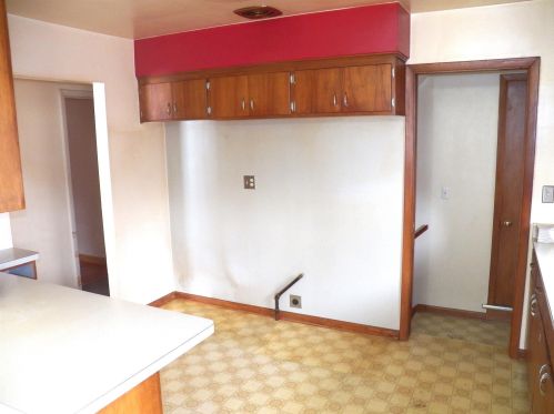 3360 Honey Crk Dr, Milwaukee WI 53221-4062 exterior