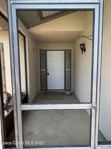 1696 Saratoga Dr, Titusville FL  32796-4206 exterior